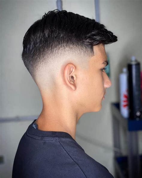 razor fade haircut